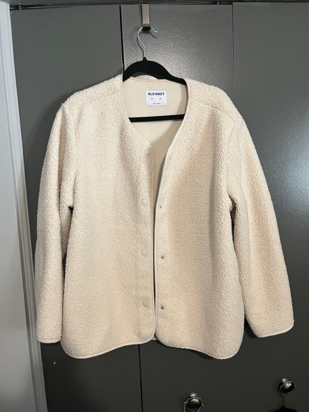 Old Navy Women’s Cream Sherpa fleece Jacket
